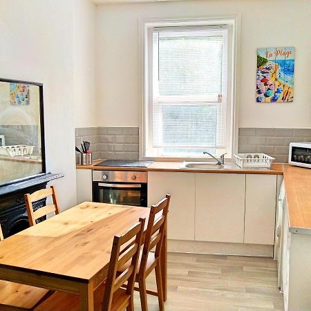 Entire Floor 2 Bedrooms On Westcliff Bournemouth Bagian luar foto