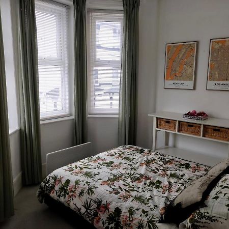 Entire Floor 2 Bedrooms On Westcliff Bournemouth Bagian luar foto